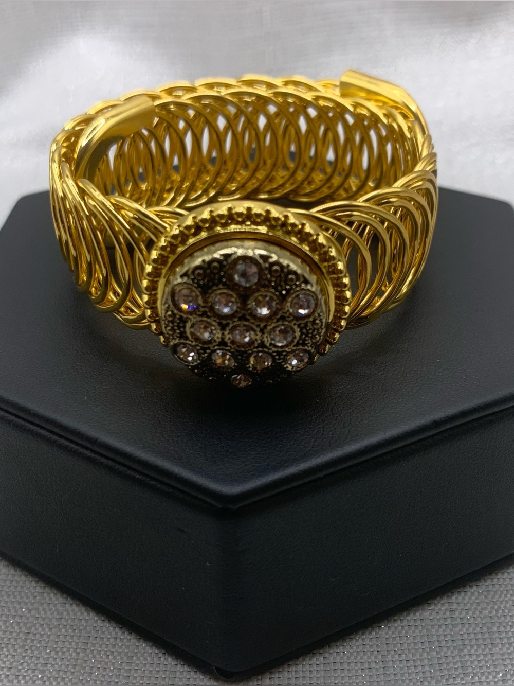 ELEGANT - Easiest On/Off Bracelet EVER! Gold Snap Button Bracelet with Charm